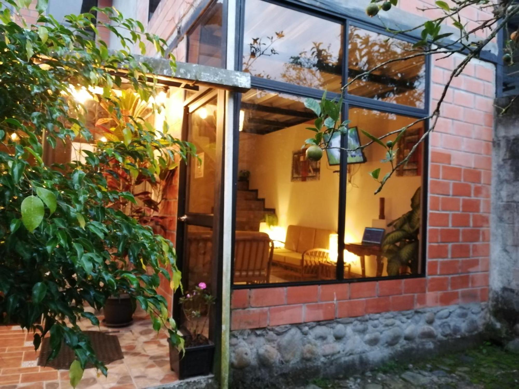 Home Capybara Stay Mindo Εξωτερικό φωτογραφία